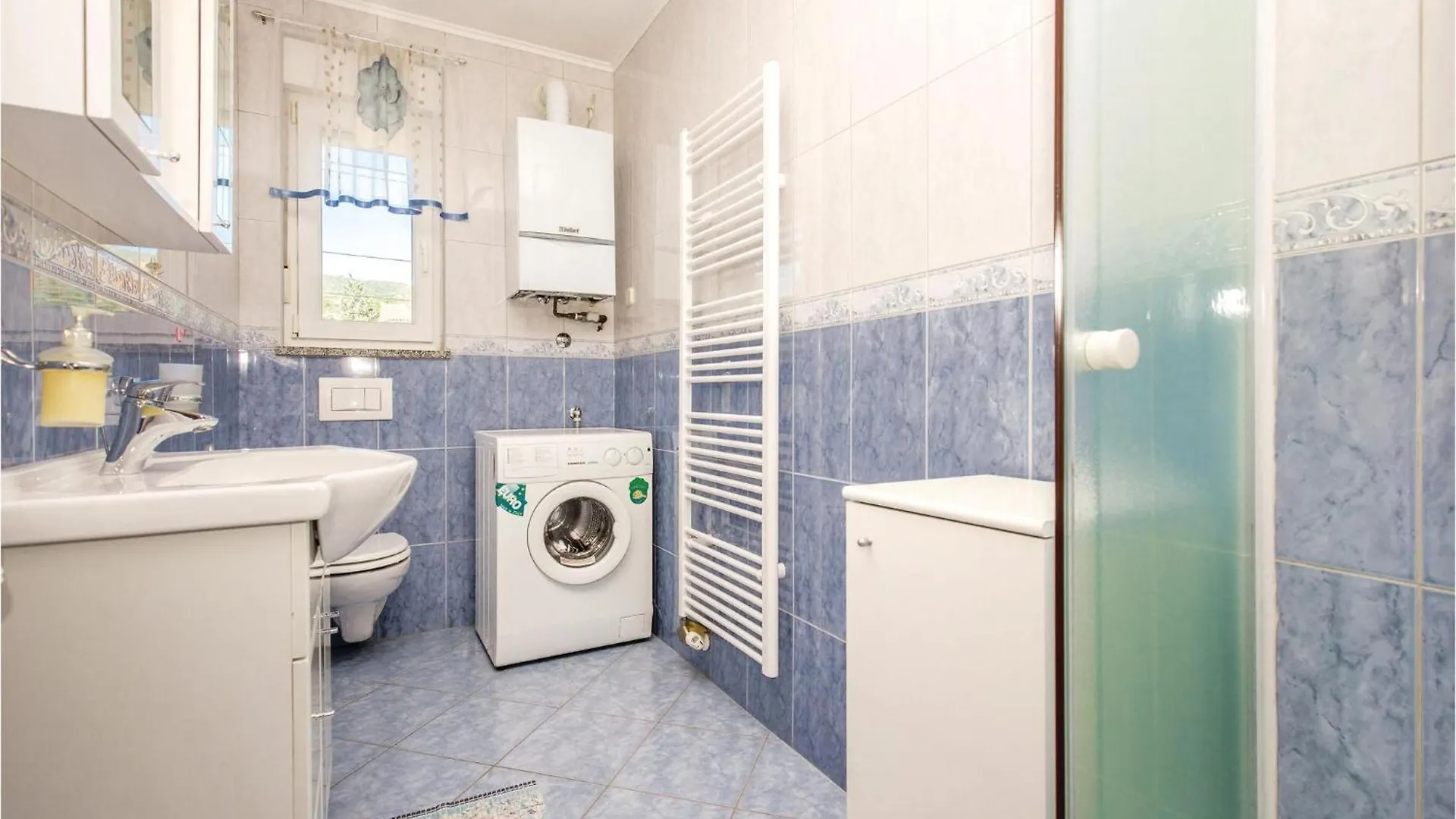 Amazing Apartment In Smrika With Wifi Croácia